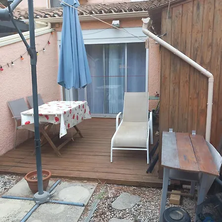 Le Centaure Proche Centre Naturiste בית נופש