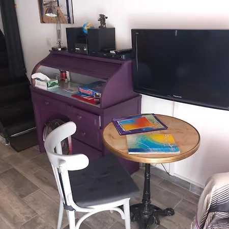 בית נופש Le Centaure Proche Centre Naturiste